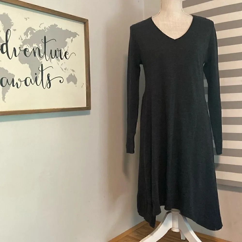 Eileen Fisher Black 100% Merino Wool Long Sleeve Asymmetrical Hem Dress Size M